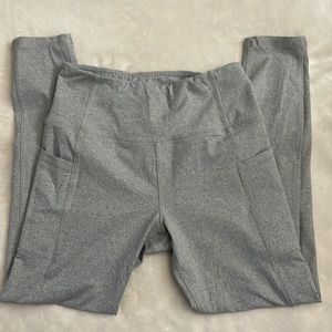 Grey exercise leggings with pockets